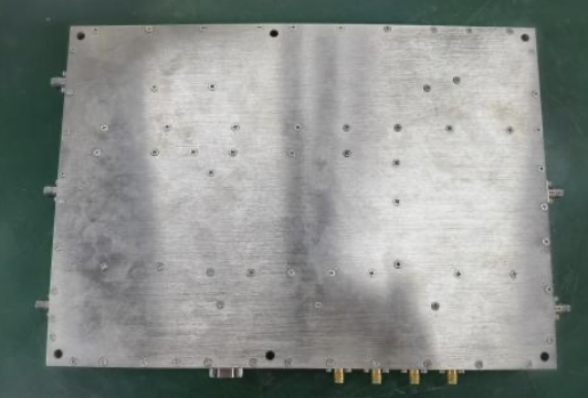 DRM12-0.1-26.5G-168 接收模块
